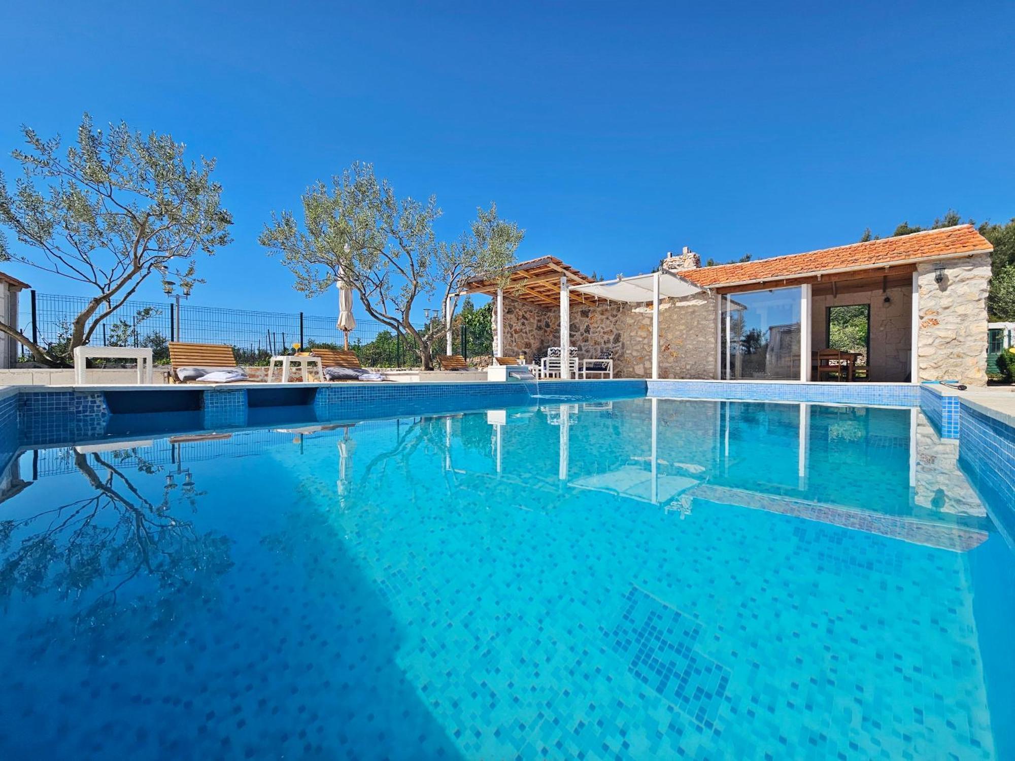 Flamingo - House With Private Pool Villa Gornji Seget Eksteriør billede