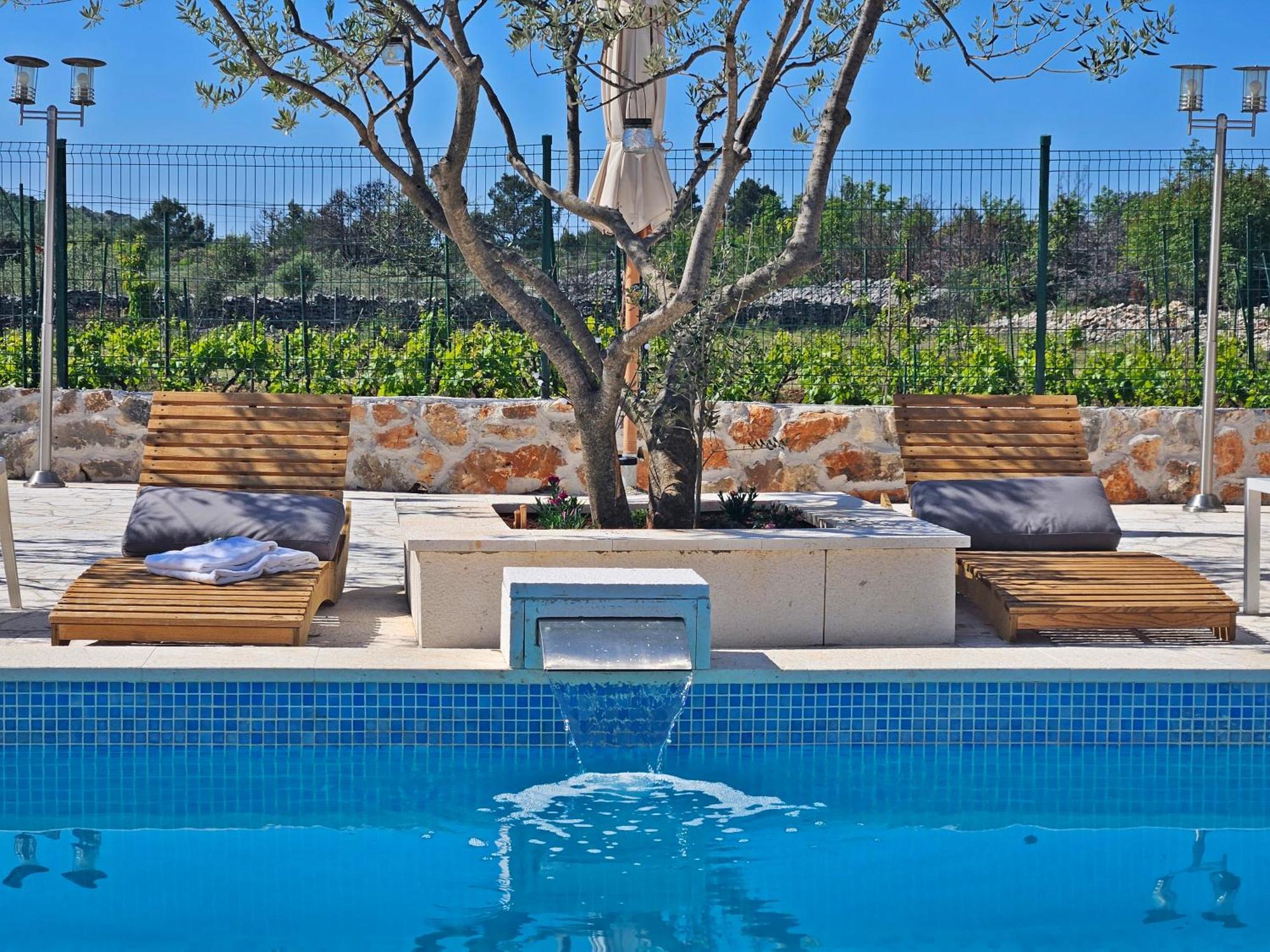 Flamingo - House With Private Pool Villa Gornji Seget Eksteriør billede
