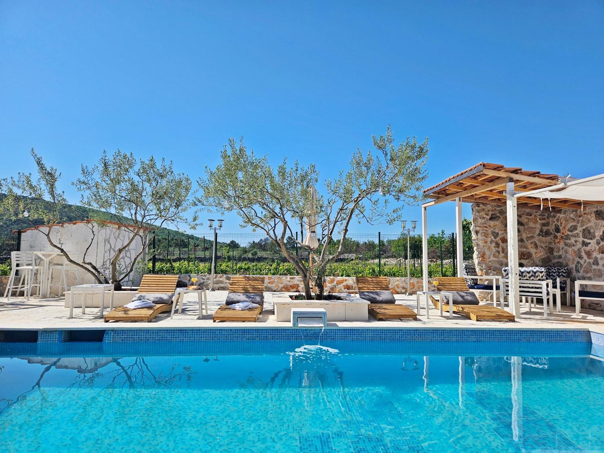 Flamingo - House With Private Pool Villa Gornji Seget Eksteriør billede