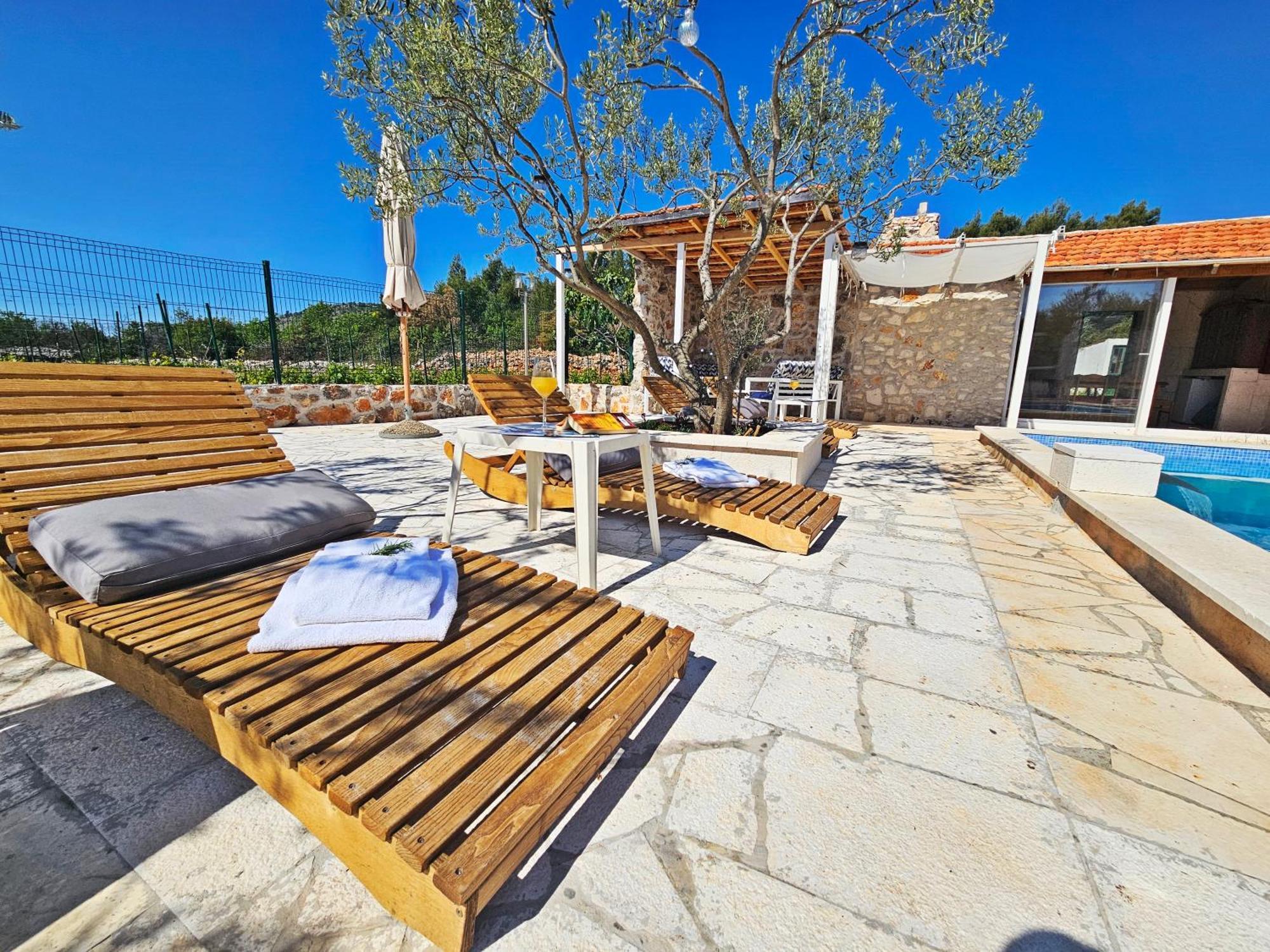 Flamingo - House With Private Pool Villa Gornji Seget Eksteriør billede