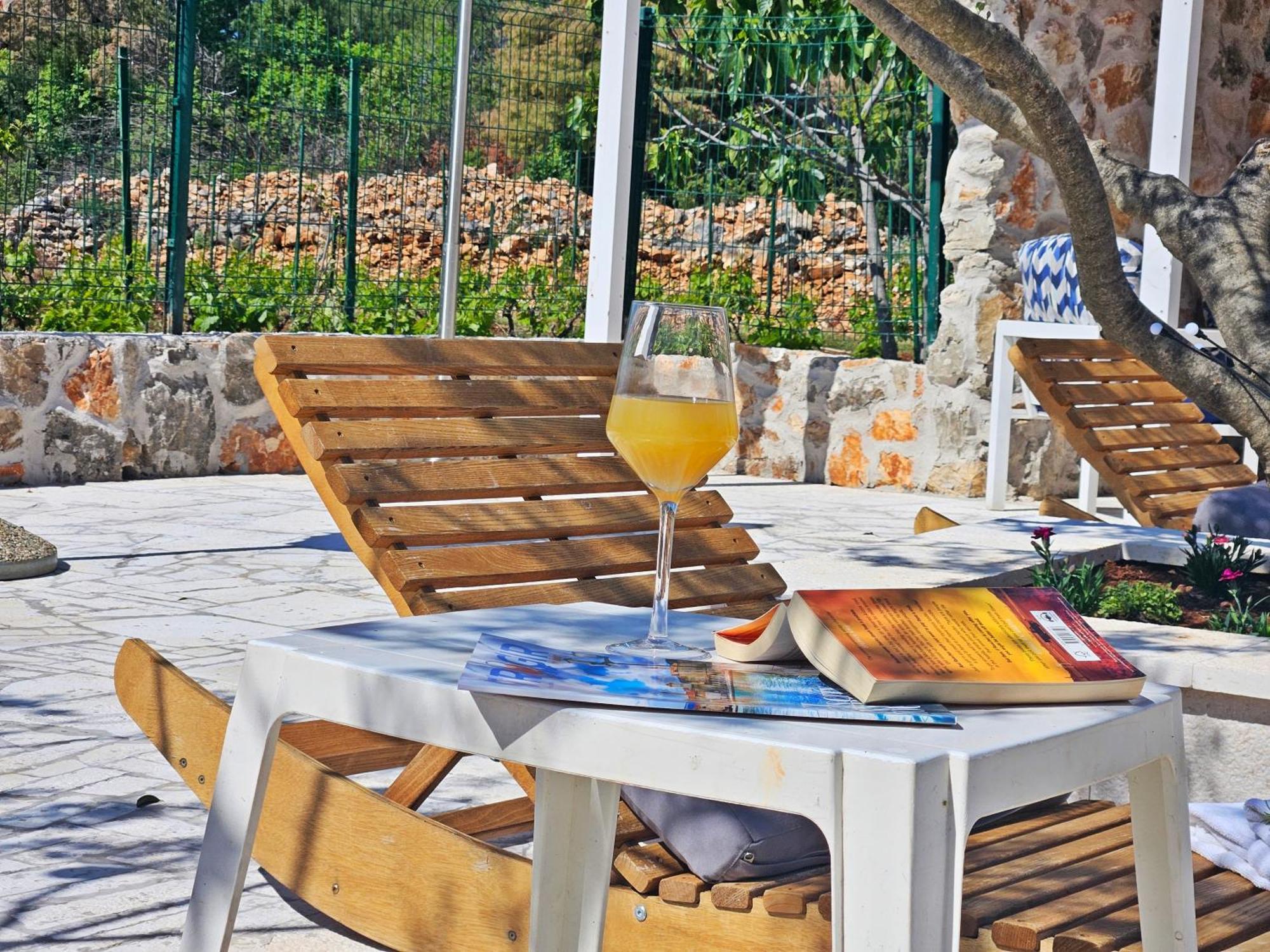 Flamingo - House With Private Pool Villa Gornji Seget Eksteriør billede